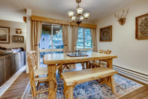 Kick back in our mountain getaway! Nearby outdoor activities and more! condo